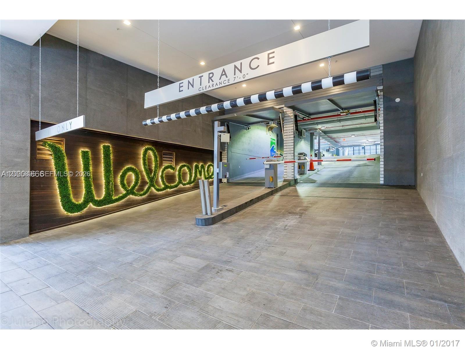 1080 Brickell Ave #2209 Miami, FL 33131