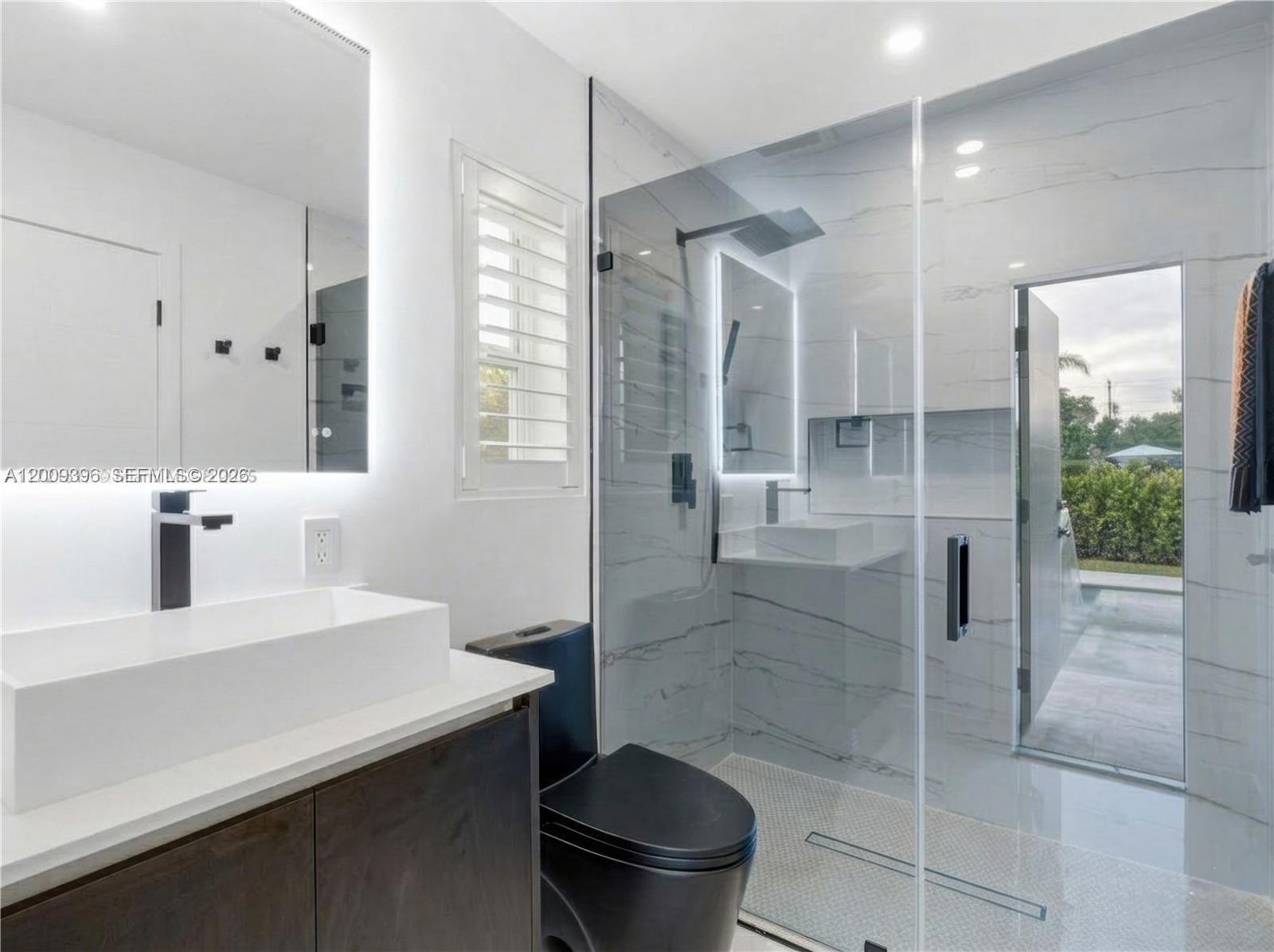 1560 Cleveland Rd Miami Beach, FL 33141