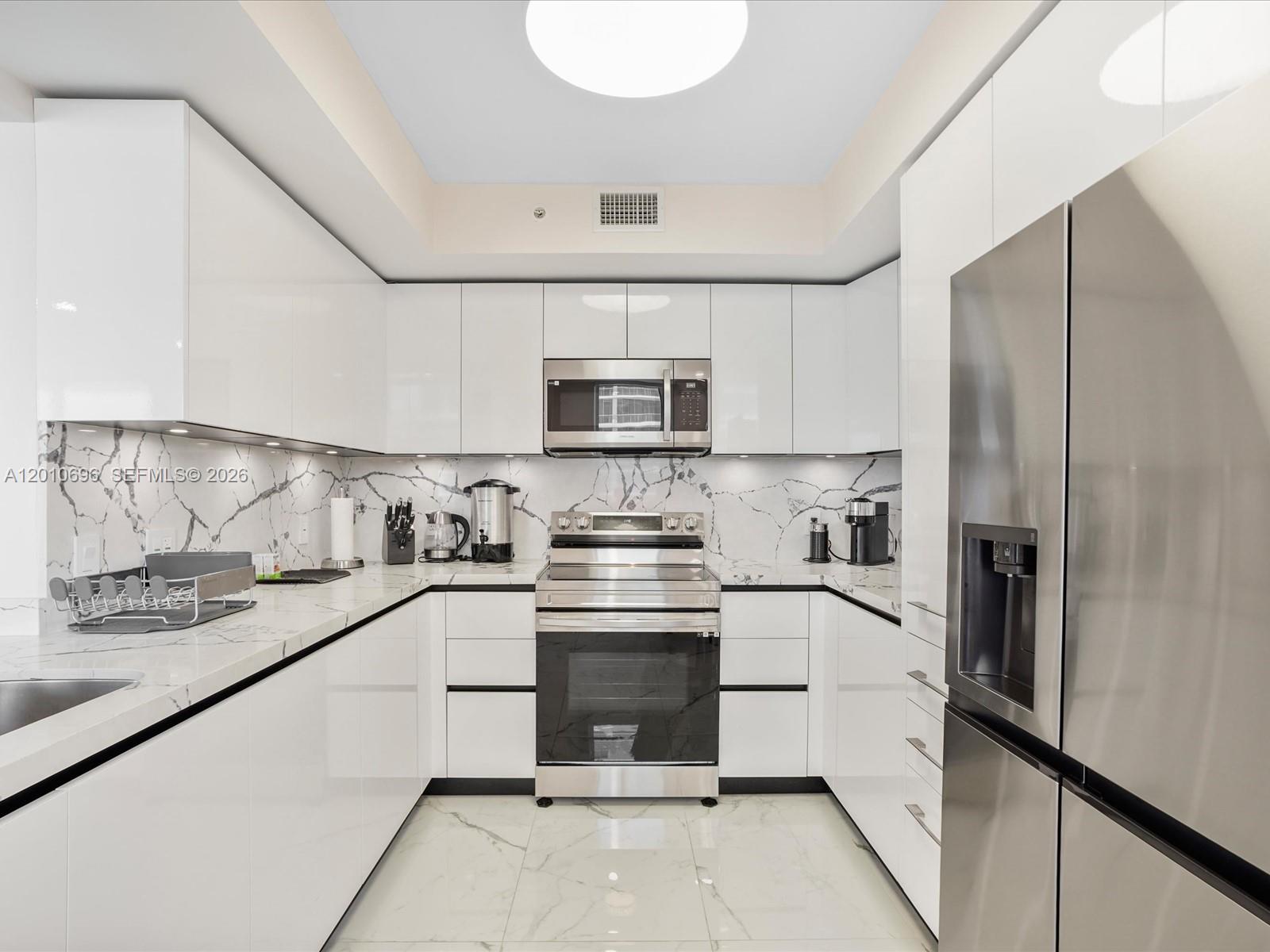 17375 Collins Ave #1508 Sunny Isles Beach, FL 33160