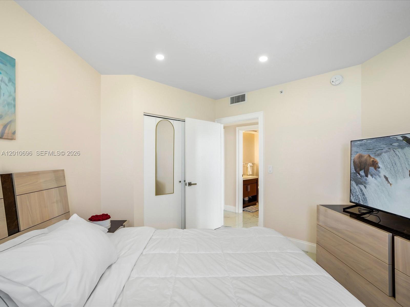 17375 Collins Ave #1508 Sunny Isles Beach, FL 33160
