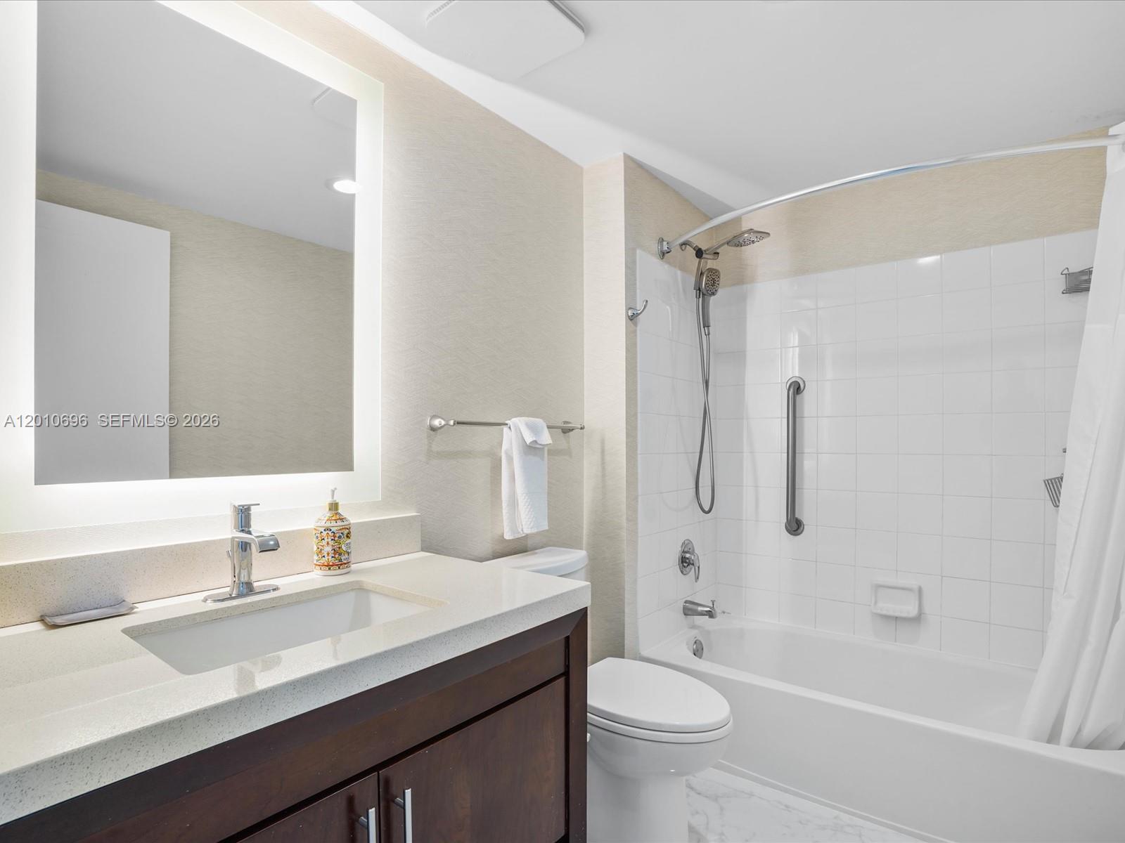 17375 Collins Ave #1508 Sunny Isles Beach, FL 33160