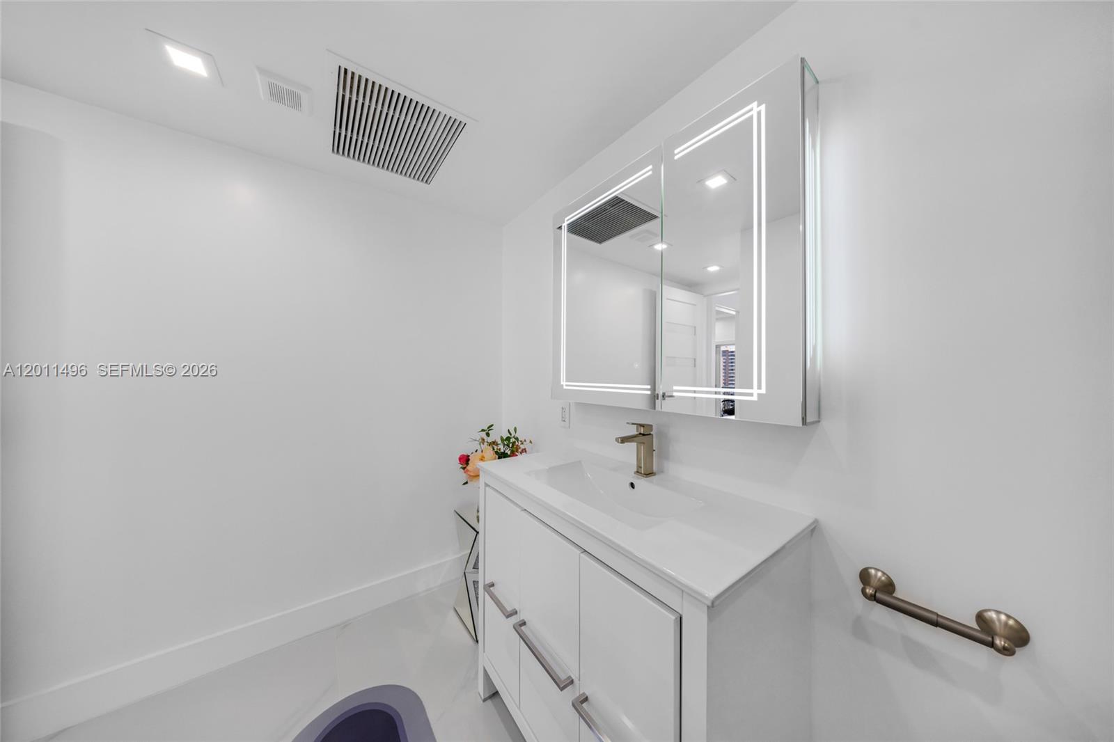 1985 S Ocean Dr #10B Hallandale Beach, FL 33009