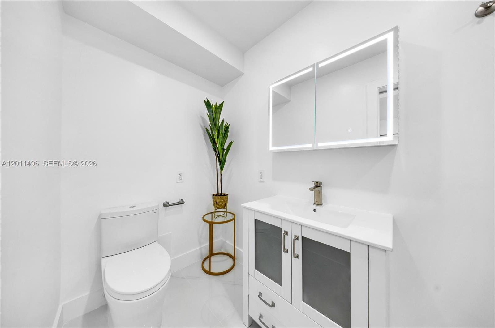 1985 S Ocean Dr #10B Hallandale Beach, FL 33009