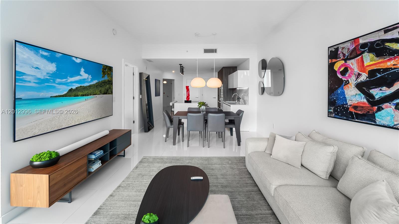 851 NE 1st Ave #1606 Miami, FL 33132