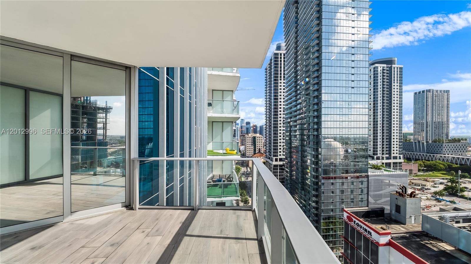 851 NE 1st Ave #1606 Miami, FL 33132