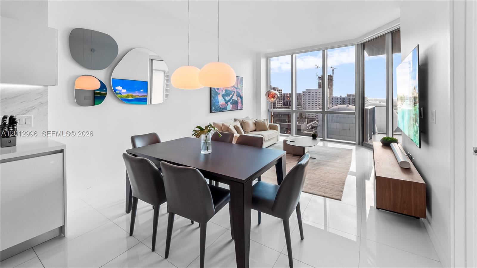 851 NE 1st Ave #1606 Miami, FL 33132