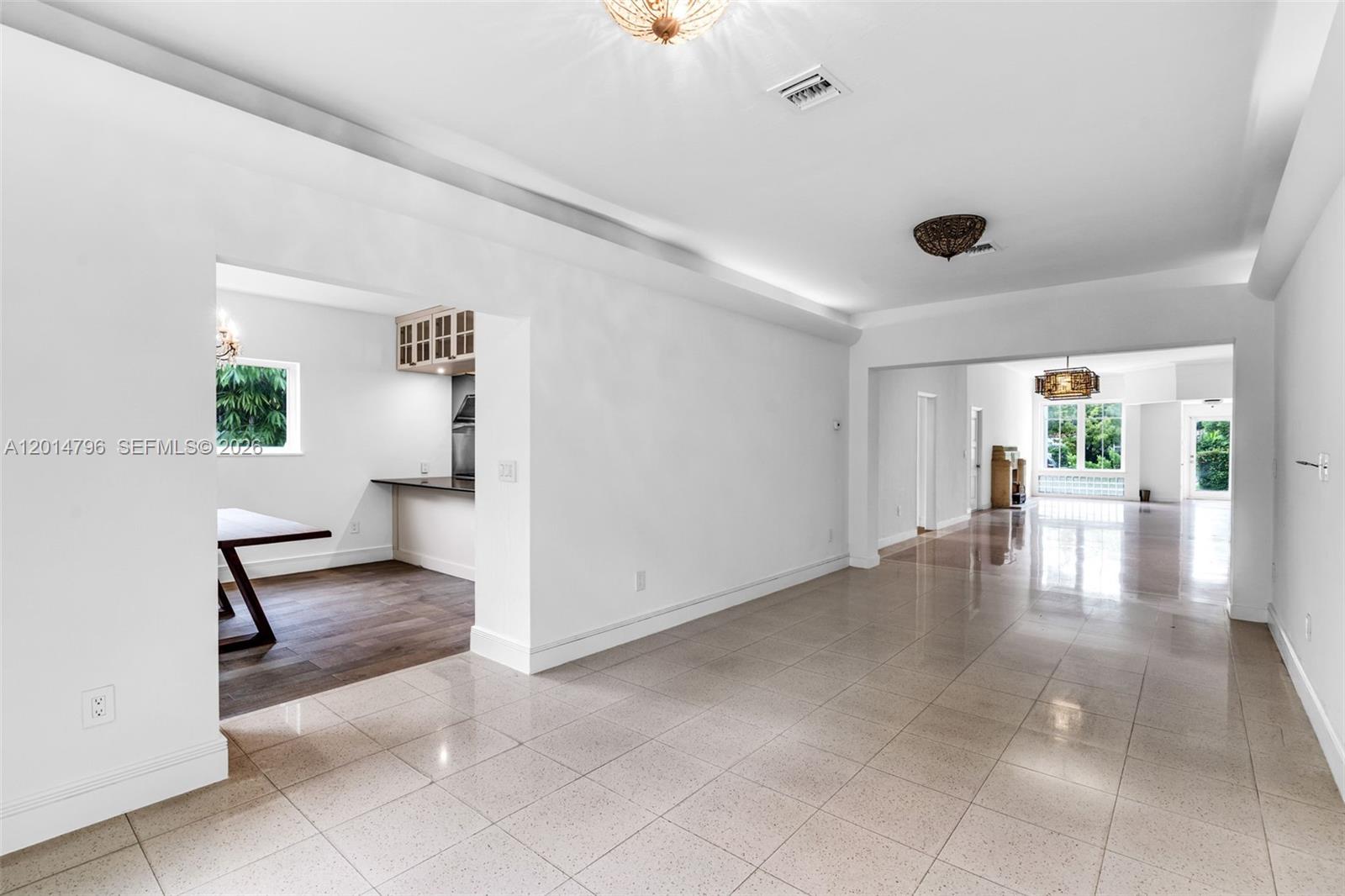 1232 Lenox Ave Miami Beach, FL 33139