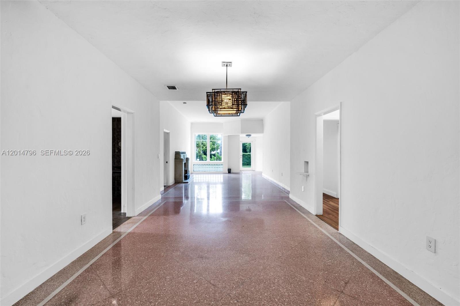 1232 Lenox Ave Miami Beach, FL 33139