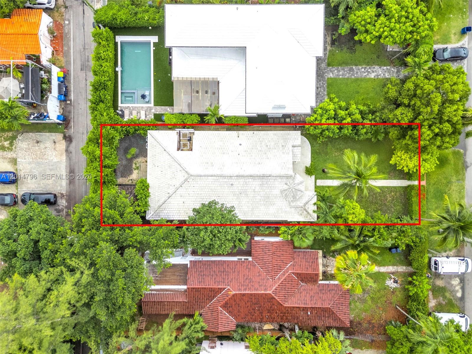 1232 Lenox Ave Miami Beach, FL 33139