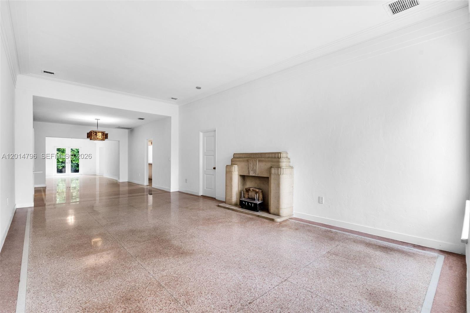 1232 Lenox Ave Miami Beach, FL 33139