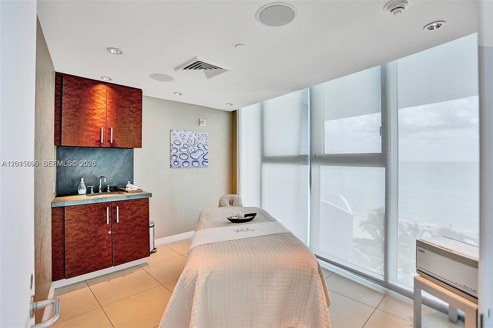 17001 Collins Ave #1407 Sunny Isles Beach, FL 33160