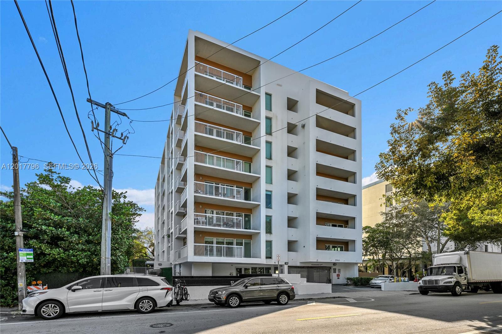 2740 SW 28th Ter #202