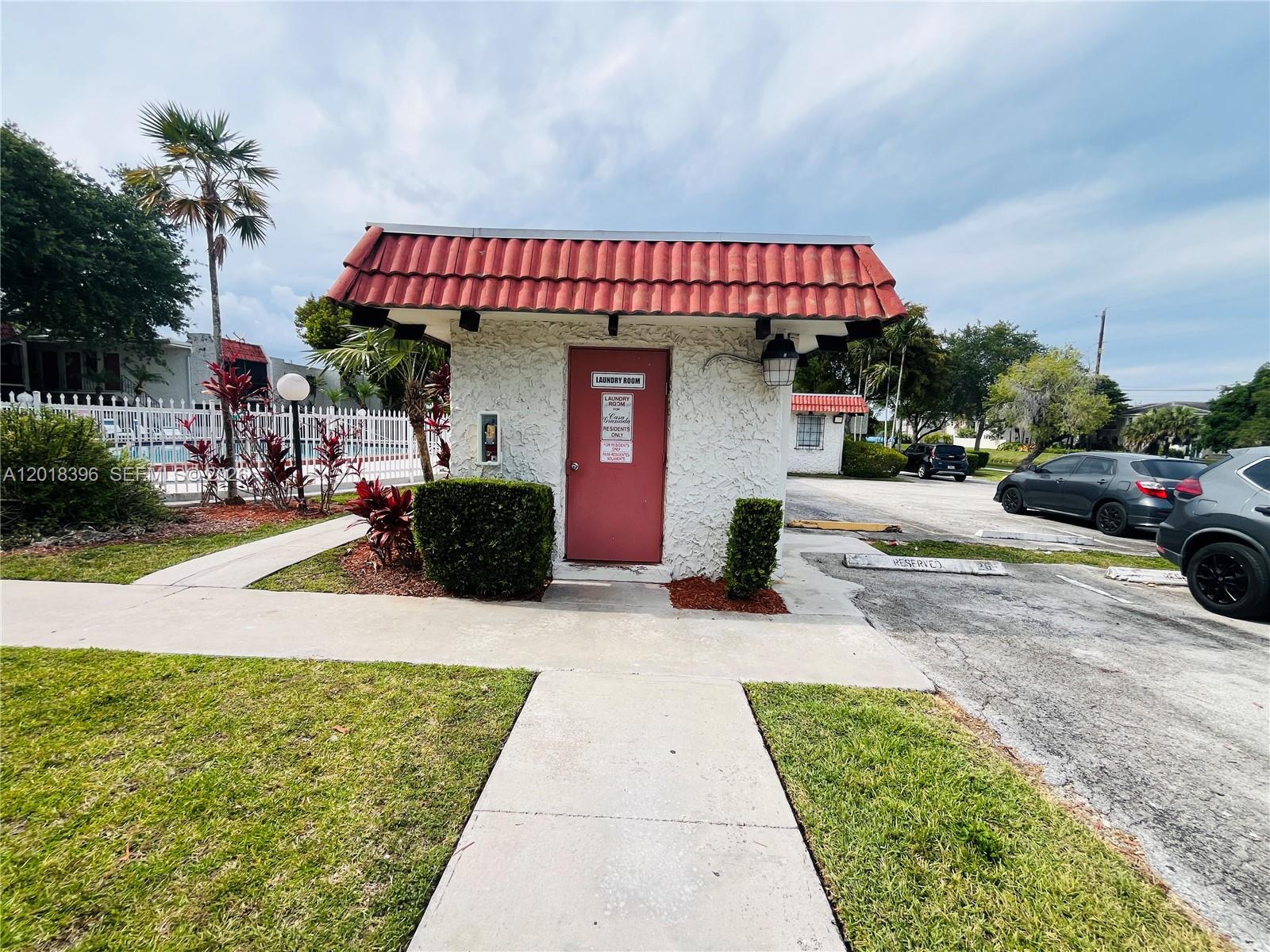 8701 SW 141st St #B4 Palmetto Bay, FL 33176