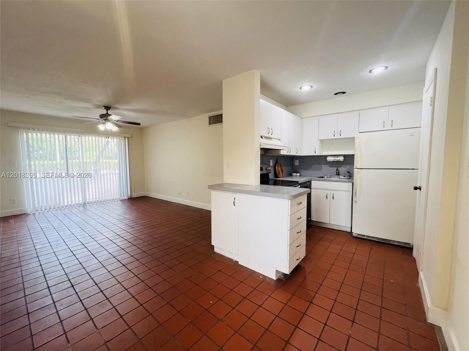 8701 SW 141st St #B4 Palmetto Bay, FL 33176