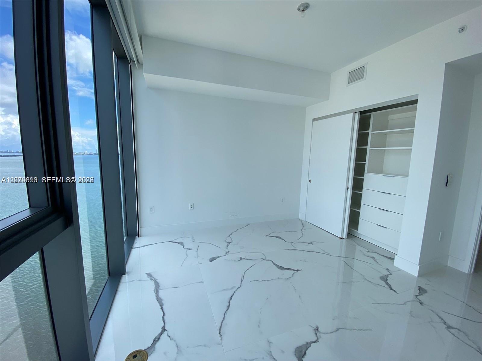 image Elysee Miami41