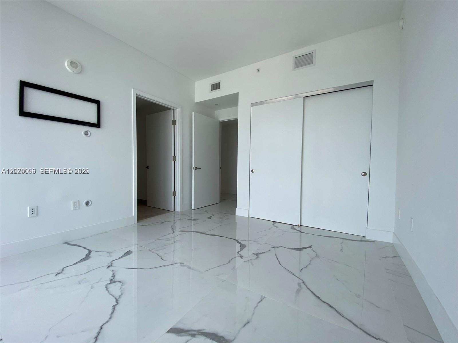 image Elysee Miami49