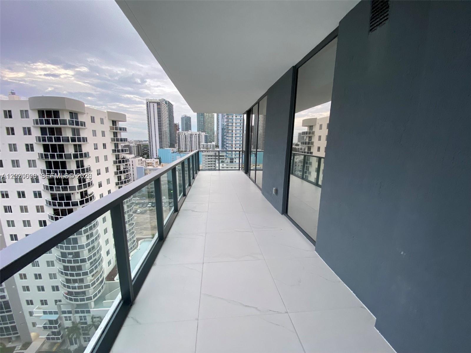 image Elysee Miami65