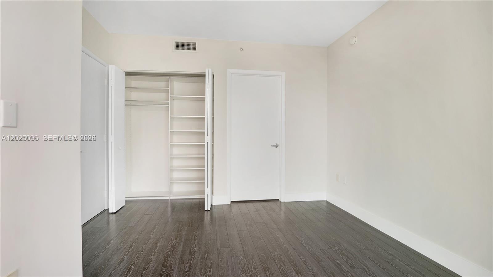 92 SW 3rd St #1803 Miami, FL 33130