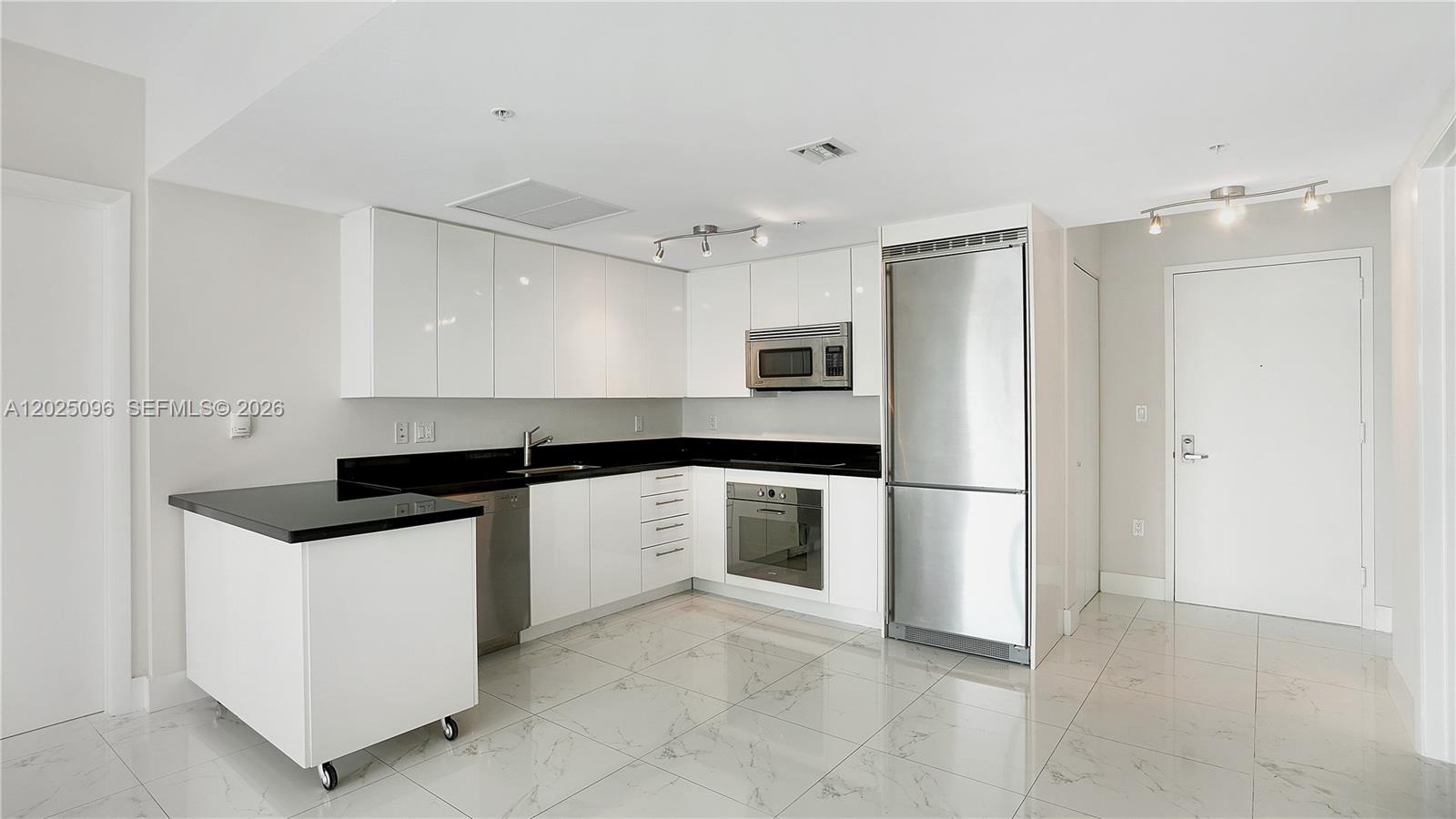 92 SW 3rd St #1803 Miami, FL 33130