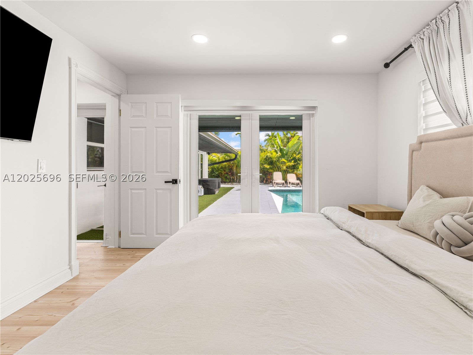 1701 SW 3rd Ave Pompano Beach, FL 33060