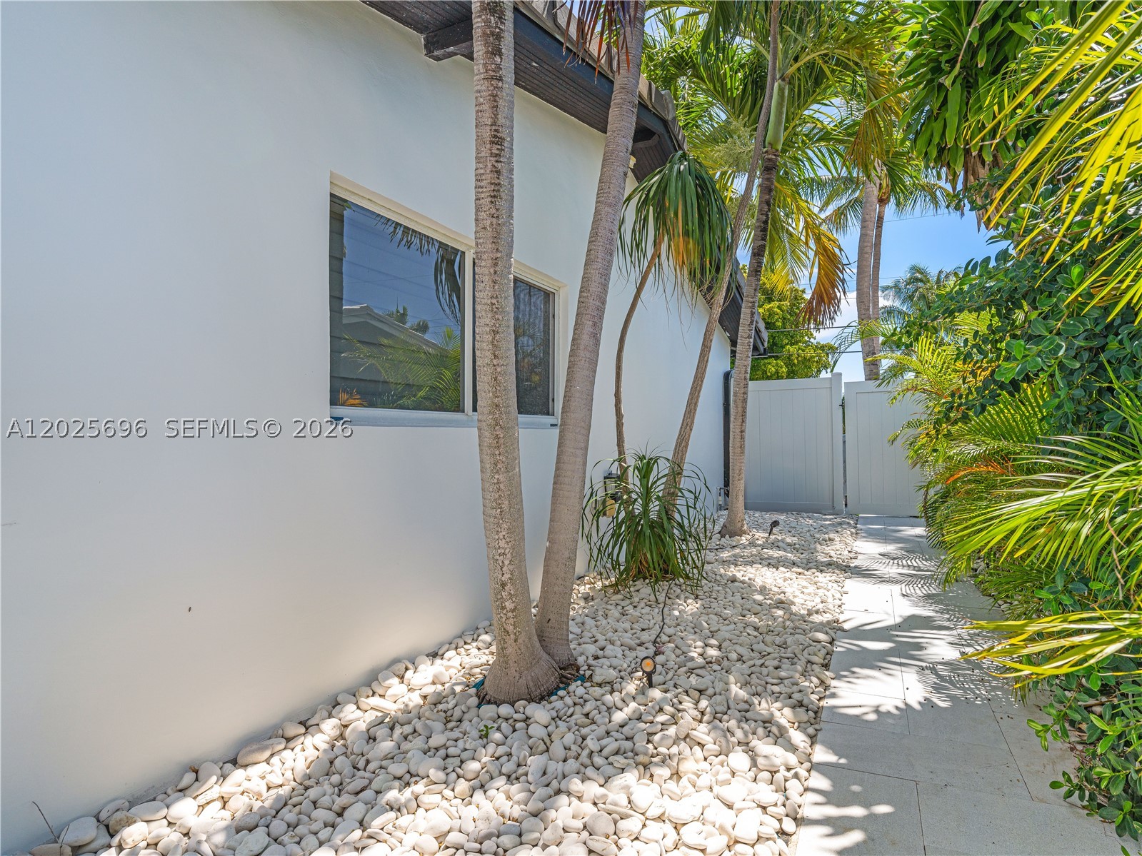 1701 SW 3rd Ave Pompano Beach, FL 33060