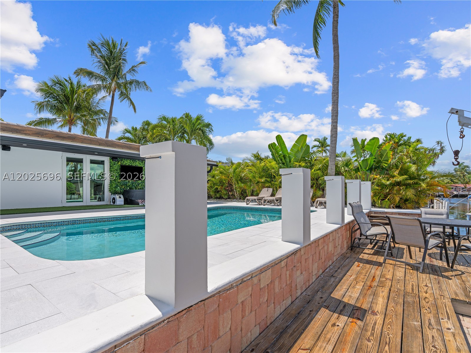 1701 SW 3rd Ave Pompano Beach, FL 33060