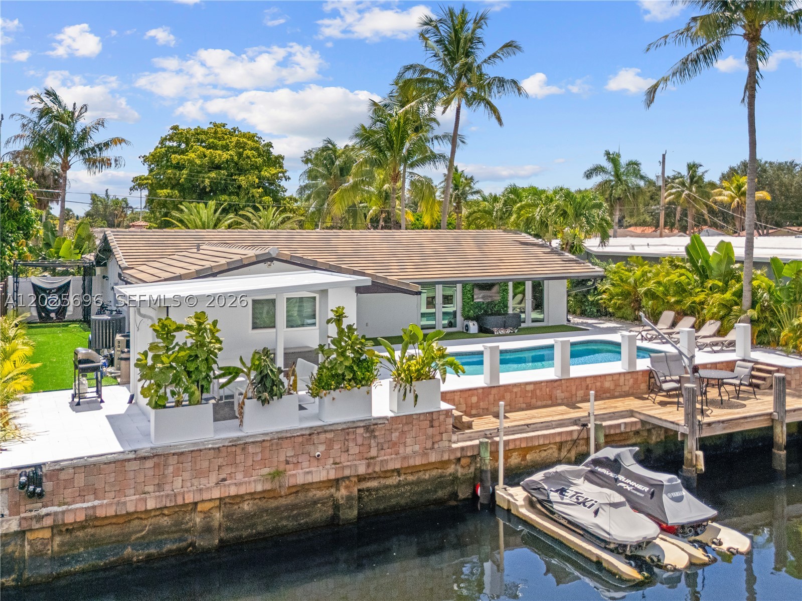 1701 SW 3rd Ave Pompano Beach, FL 33060
