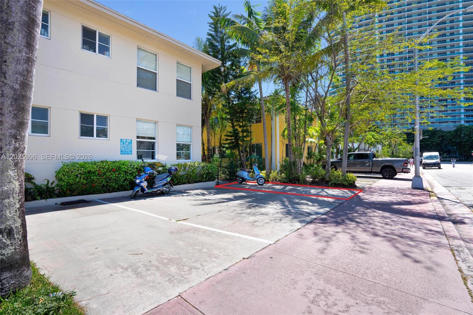 1460 E West Ave Miami Beach, FL 33139