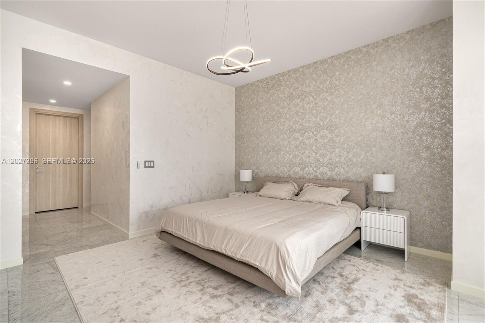 1000 Brickell Plz #PH5203 Miami, FL 33131