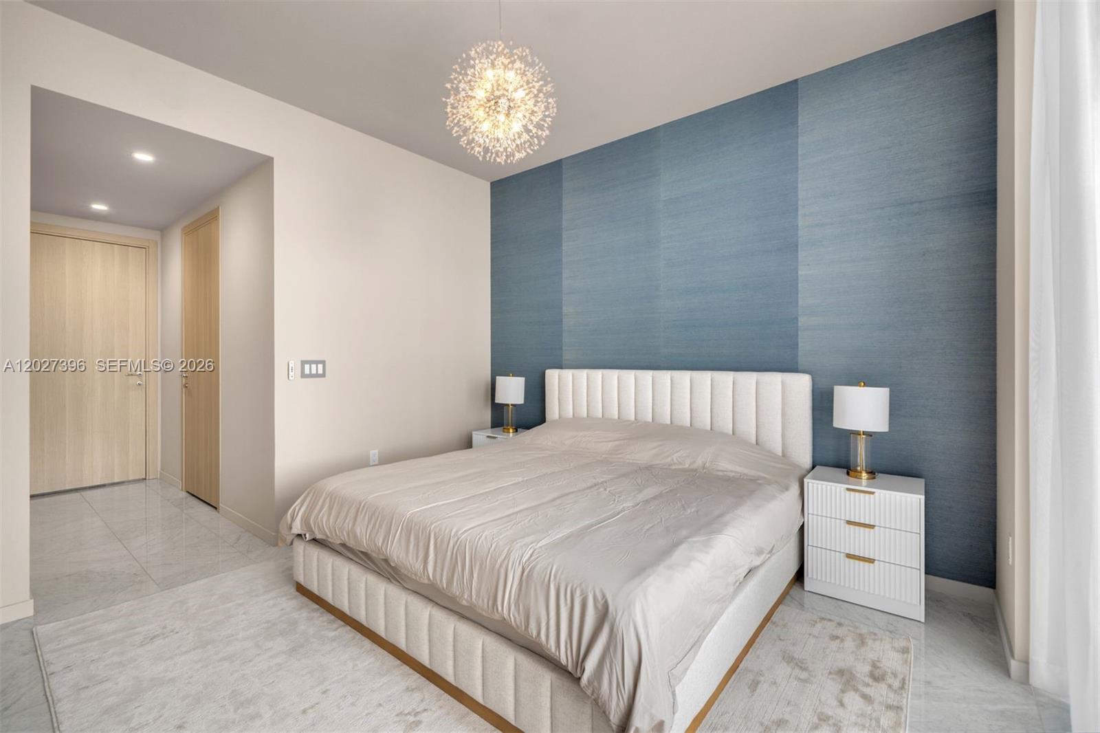 1000 Brickell Plz #PH5203 Miami, FL 33131