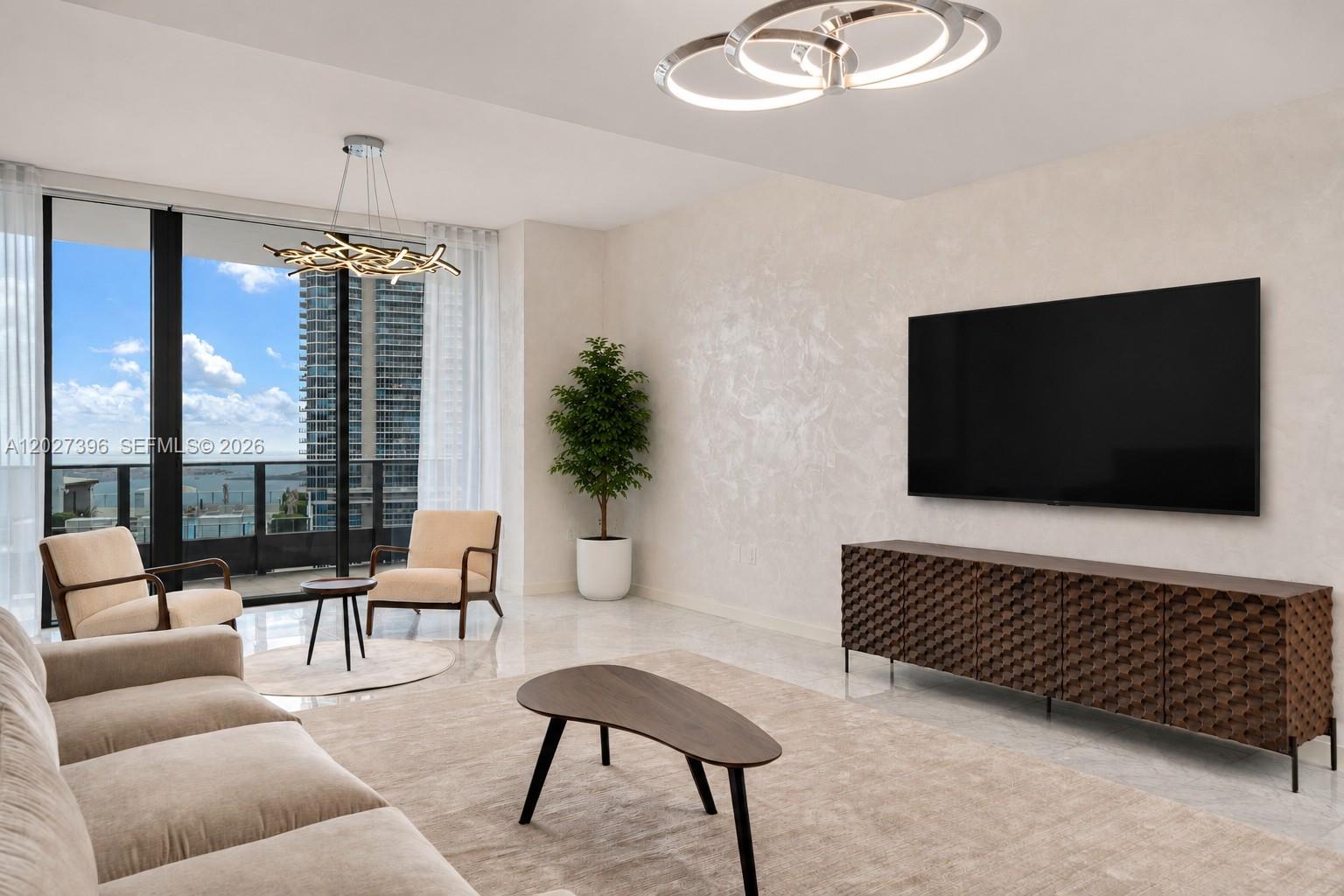 1000 Brickell Plz #PH5203 Miami, FL 33131