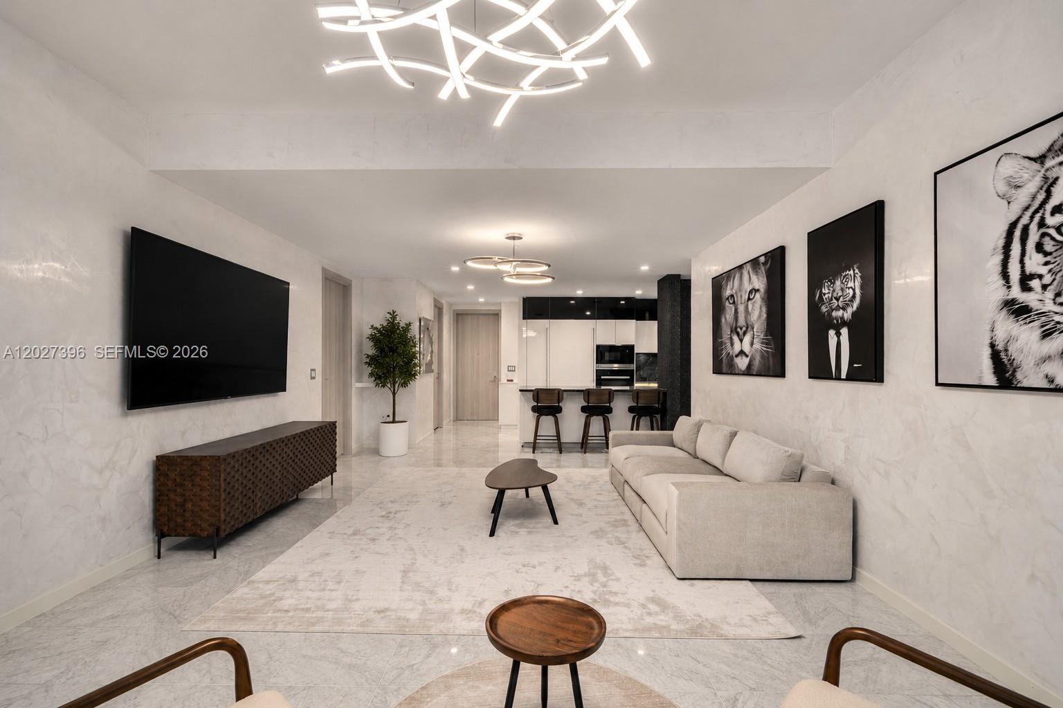 1000 Brickell Plz #PH5203 Miami, FL 33131