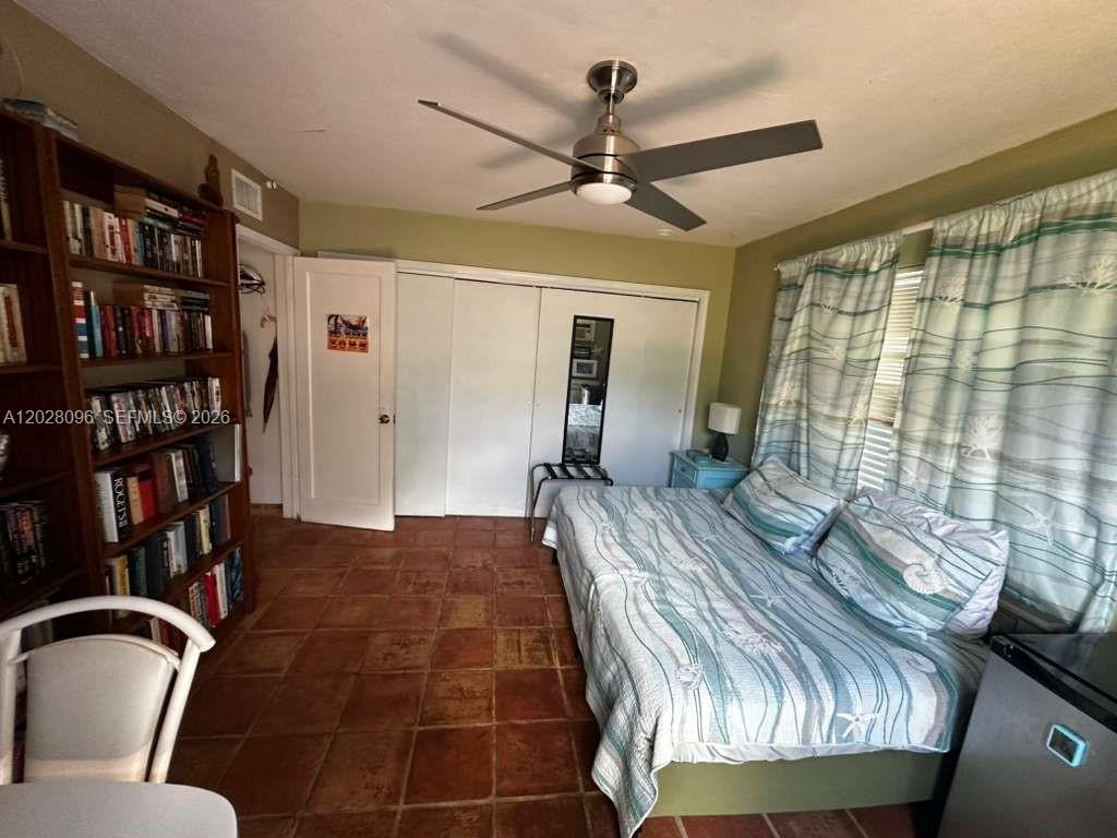 2318 N Ocean Blvd Fort Lauderdale, FL 33305