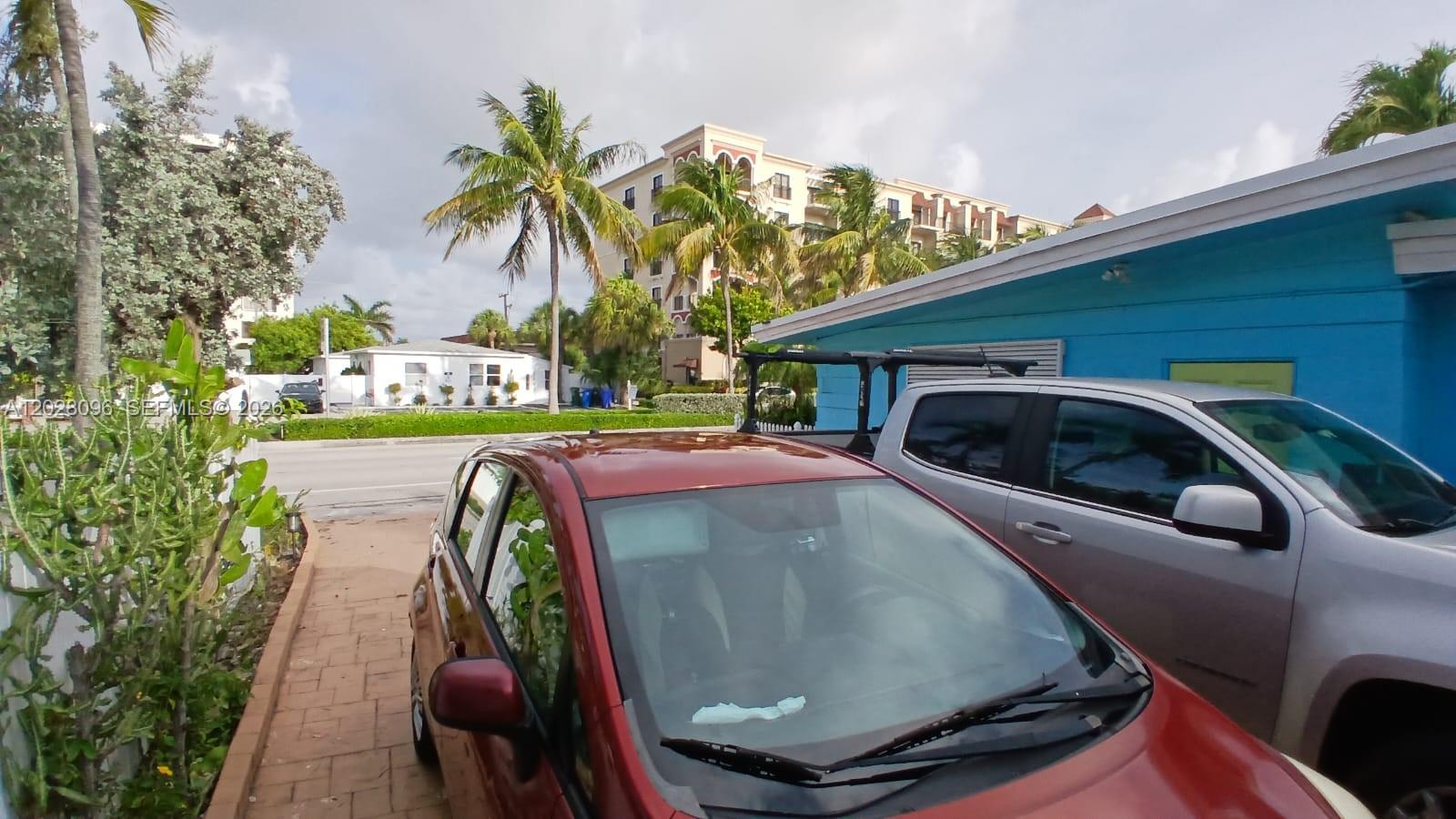 2318 N Ocean Blvd Fort Lauderdale, FL 33305
