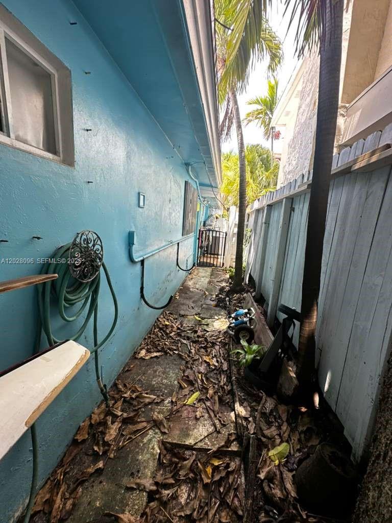 2318 N Ocean Blvd Fort Lauderdale, FL 33305