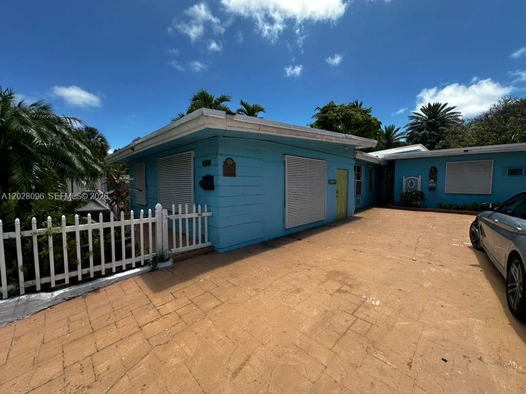 2318 N Ocean Blvd Fort Lauderdale, FL 33305