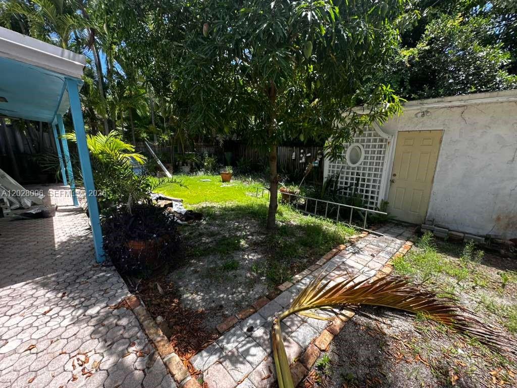 2318 N Ocean Blvd Fort Lauderdale, FL 33305