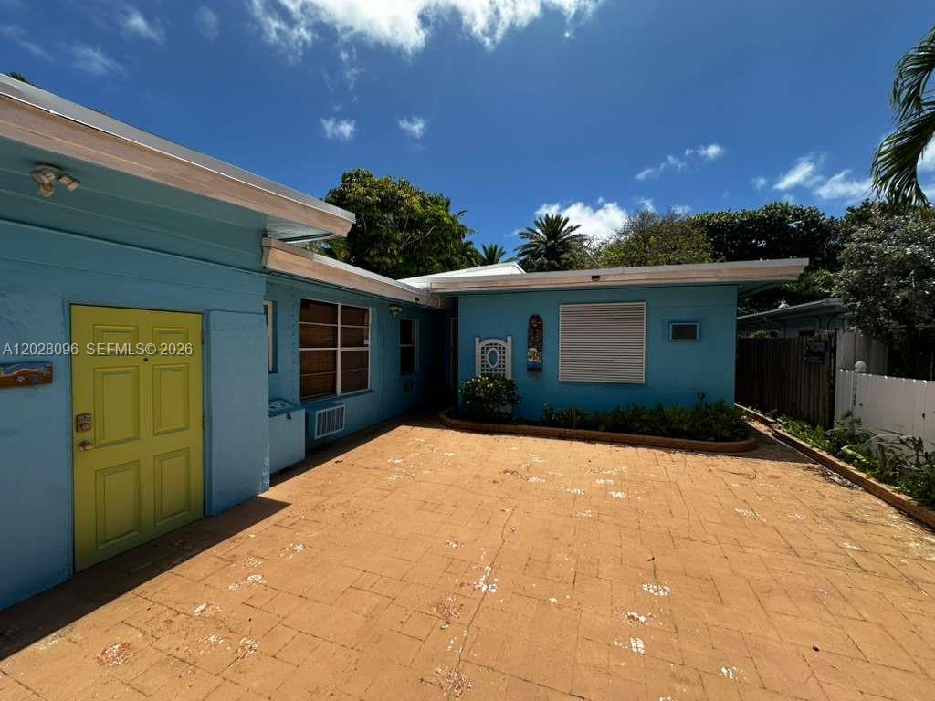 2318 N Ocean Blvd Fort Lauderdale, FL 33305