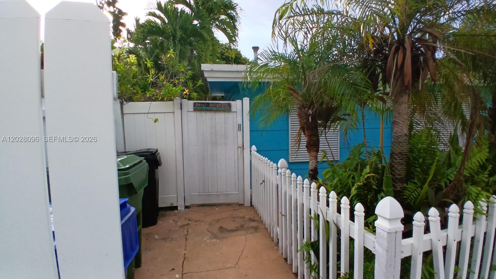 2318 N Ocean Blvd Fort Lauderdale, FL 33305