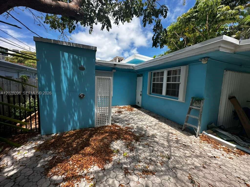 2318 N Ocean Blvd Fort Lauderdale, FL 33305