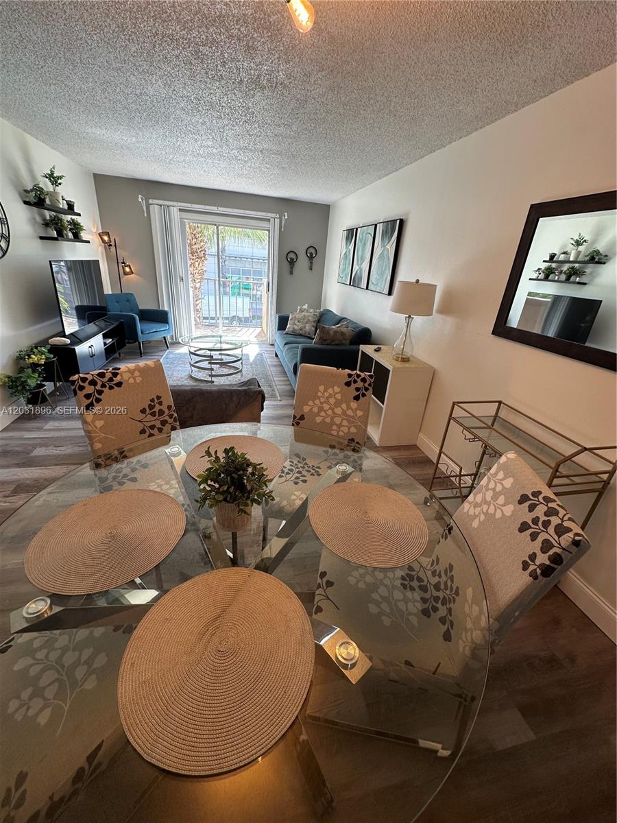 1150 Collins Ave #204