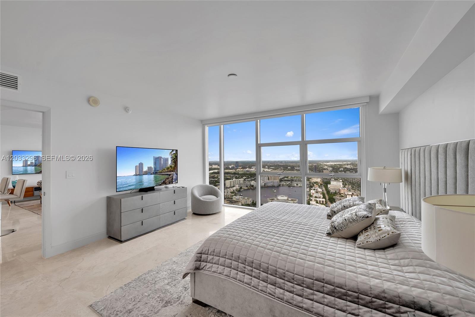 1830 S Ocean Dr #4807 Hallandale Beach, FL 33009