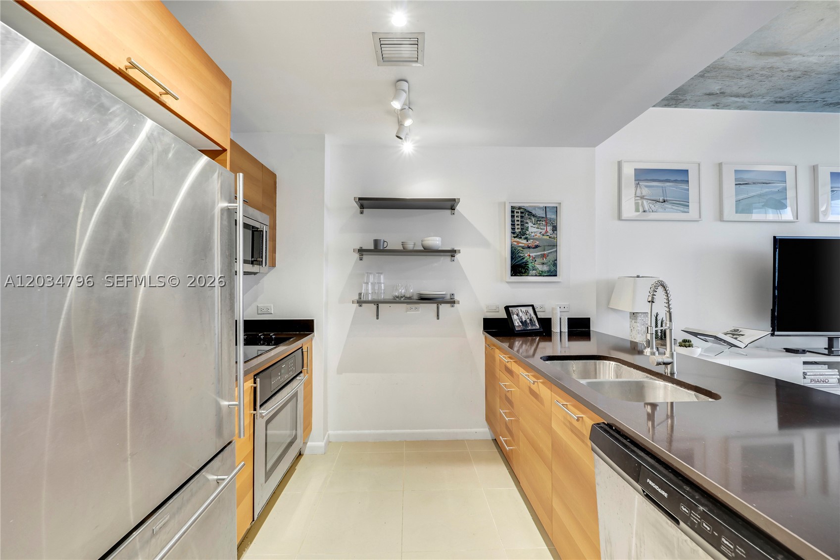 image 4 Midtown9