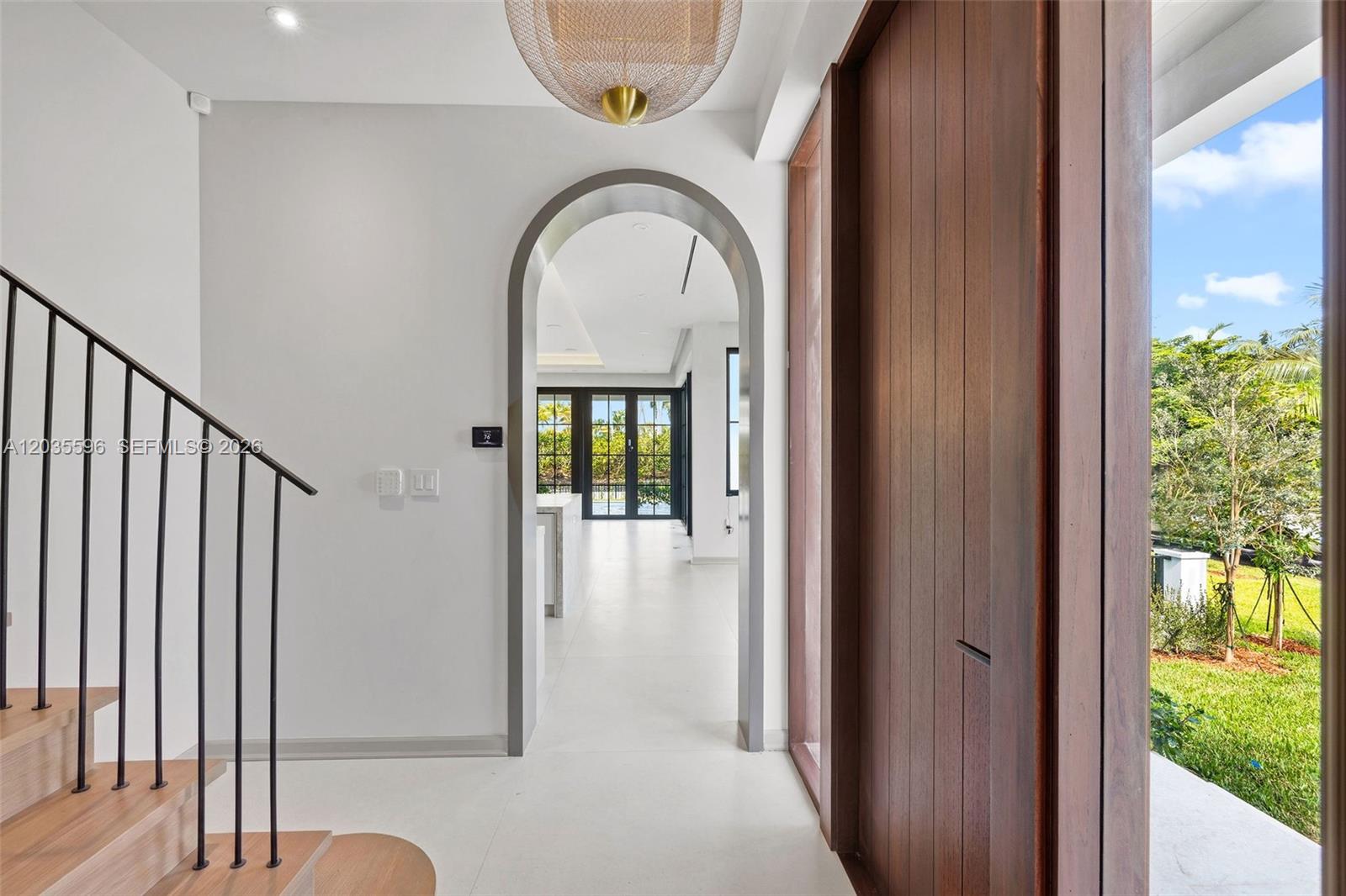 5262 La Gorce Miami Beach, FL 33140