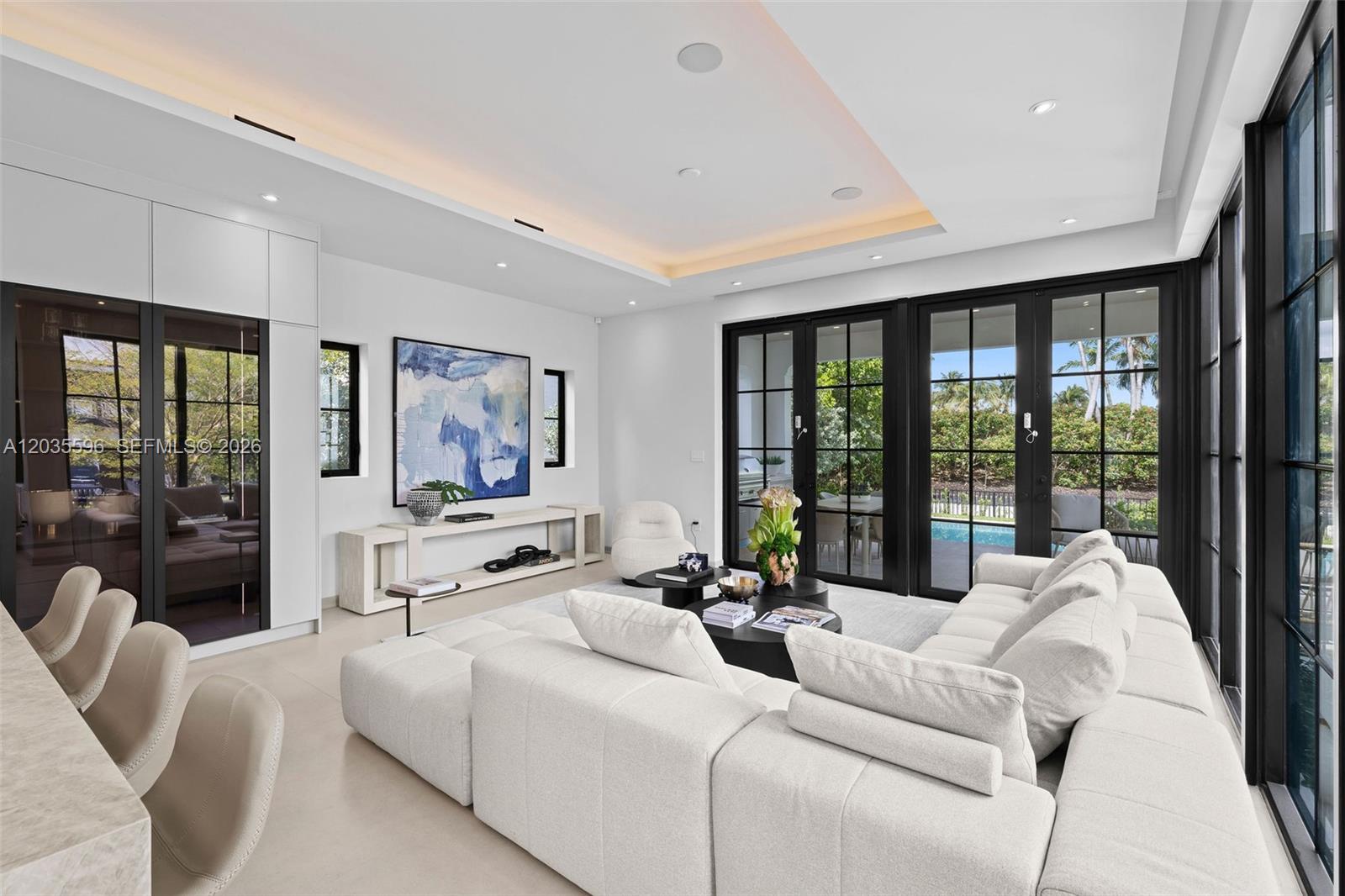 5262 La Gorce Miami Beach, FL 33140