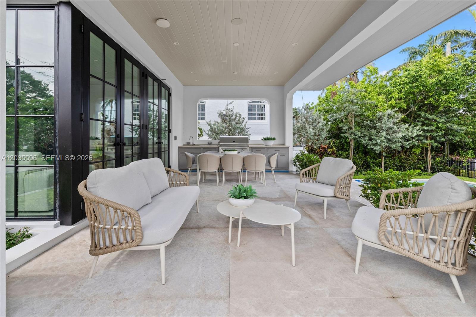 5262 La Gorce Miami Beach, FL 33140