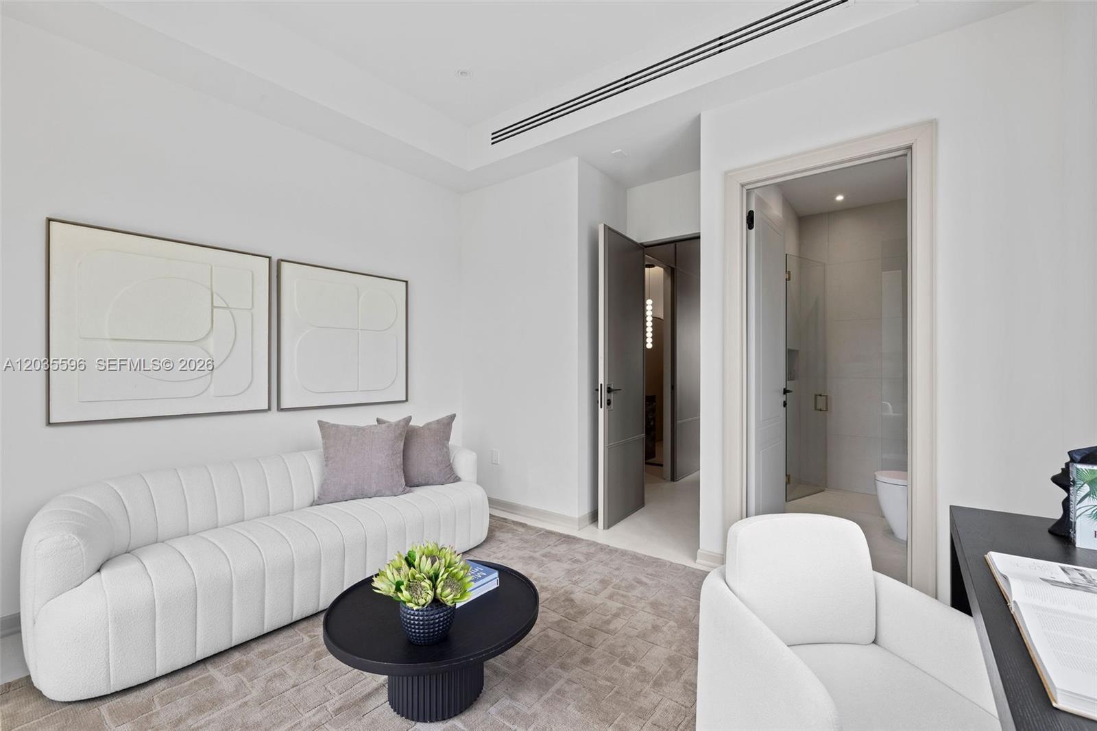 5262 La Gorce Miami Beach, FL 33140