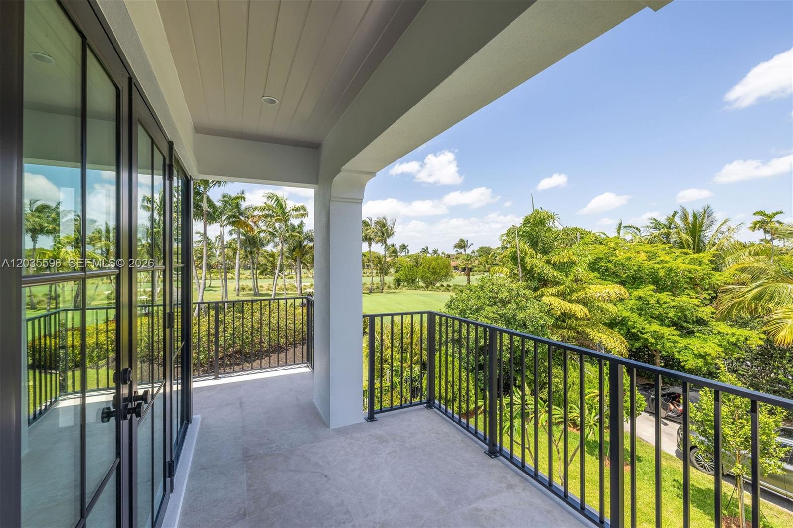 5262 La Gorce Miami Beach, FL 33140