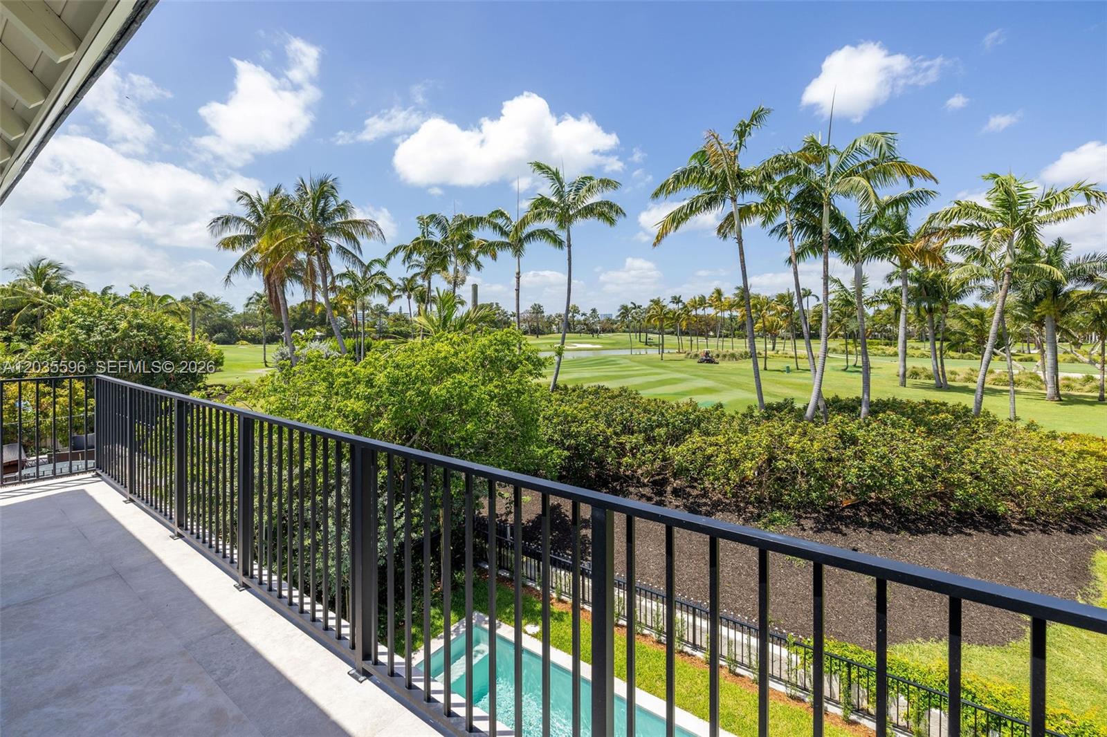 5262 La Gorce Miami Beach, FL 33140