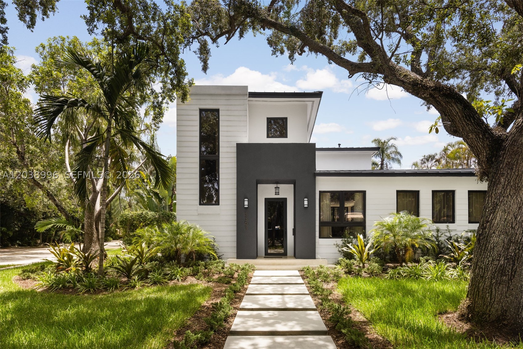 3303 Halissee St Coconut Grove, FL 33133